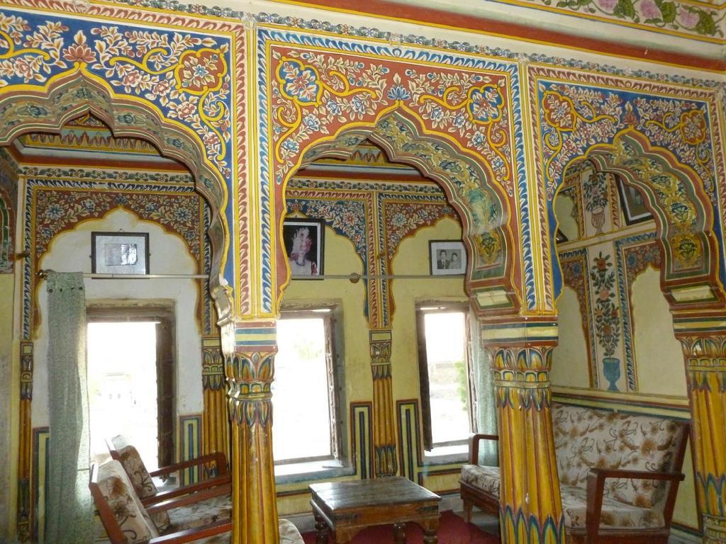 Narayan Niwas Castle Hotel Ramgarh Shekhawati Room photo