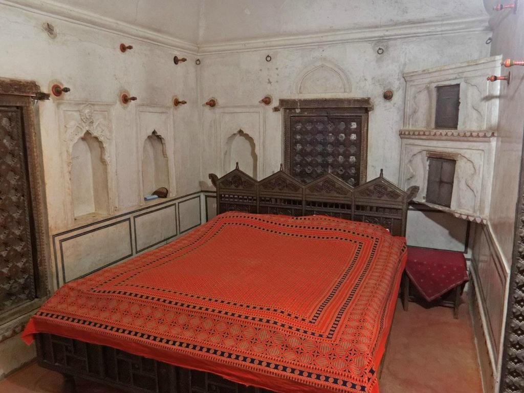 Narayan Niwas Castle Hotel Ramgarh Shekhawati Room photo