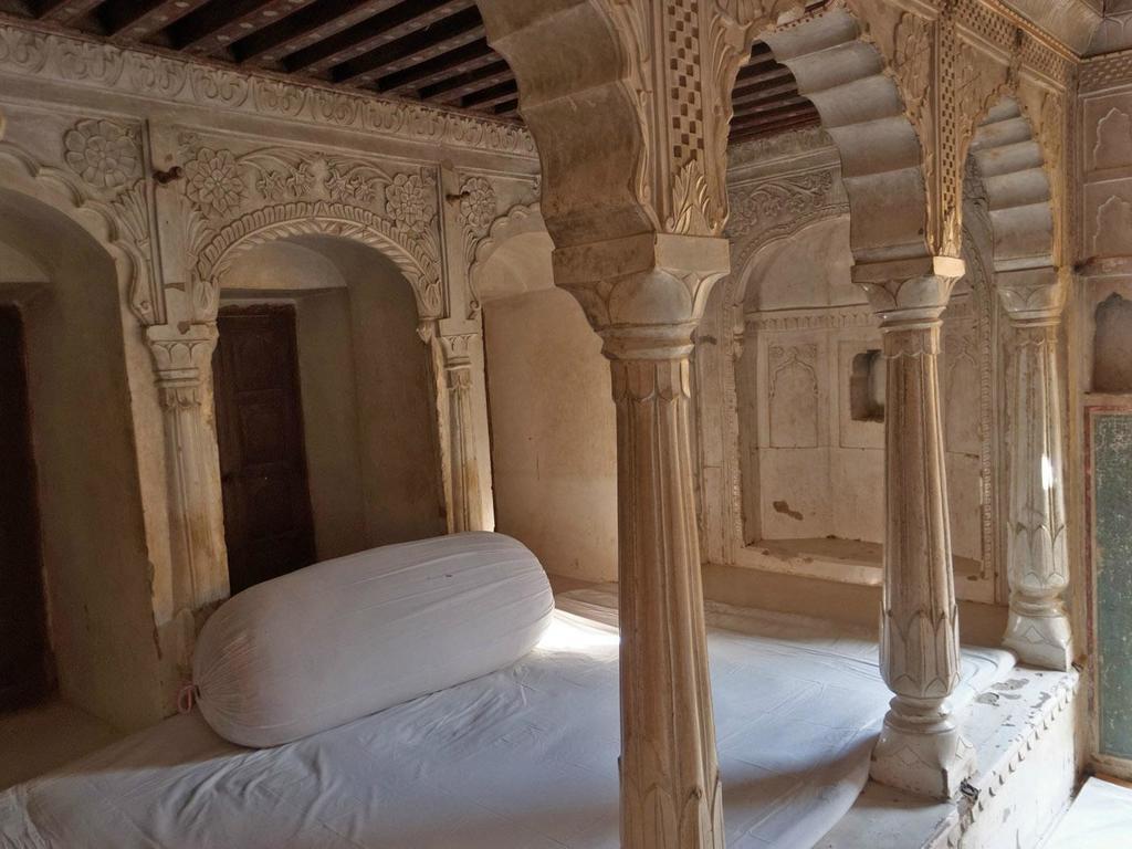 Narayan Niwas Castle Hotel Ramgarh Shekhawati Room photo